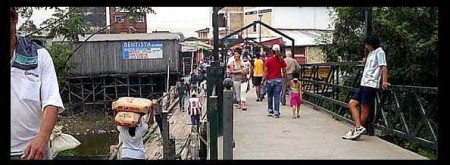 Pasarela de la Amistad (paso peatonal entre Clorinda a Nanawa)